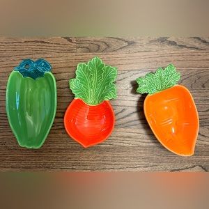 Vintage vegetable serving dish set